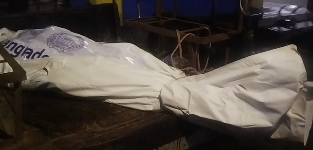 নেকীবাড়ী বাসস্ট্যান্ড এলাকায় মাইক্রোবাস চাপায় এক নারী নিহত 